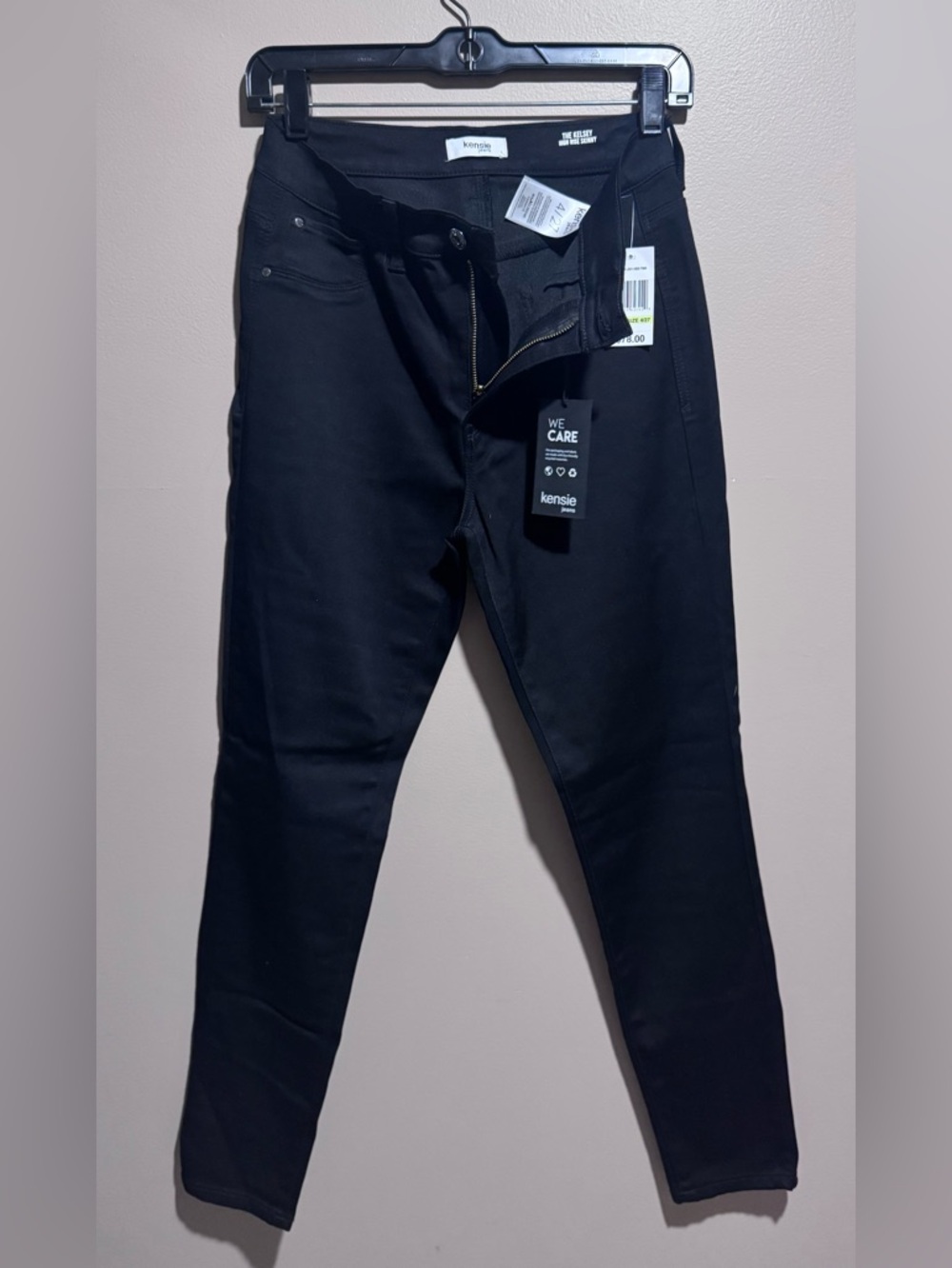 Kensie Woman's Black High Rise Skinny Jeans Size 4